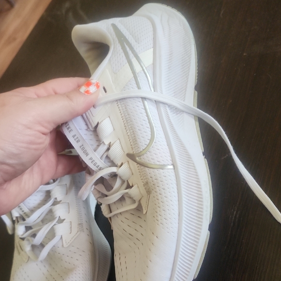 White Athletic Sneakers - Picture 4 of 10